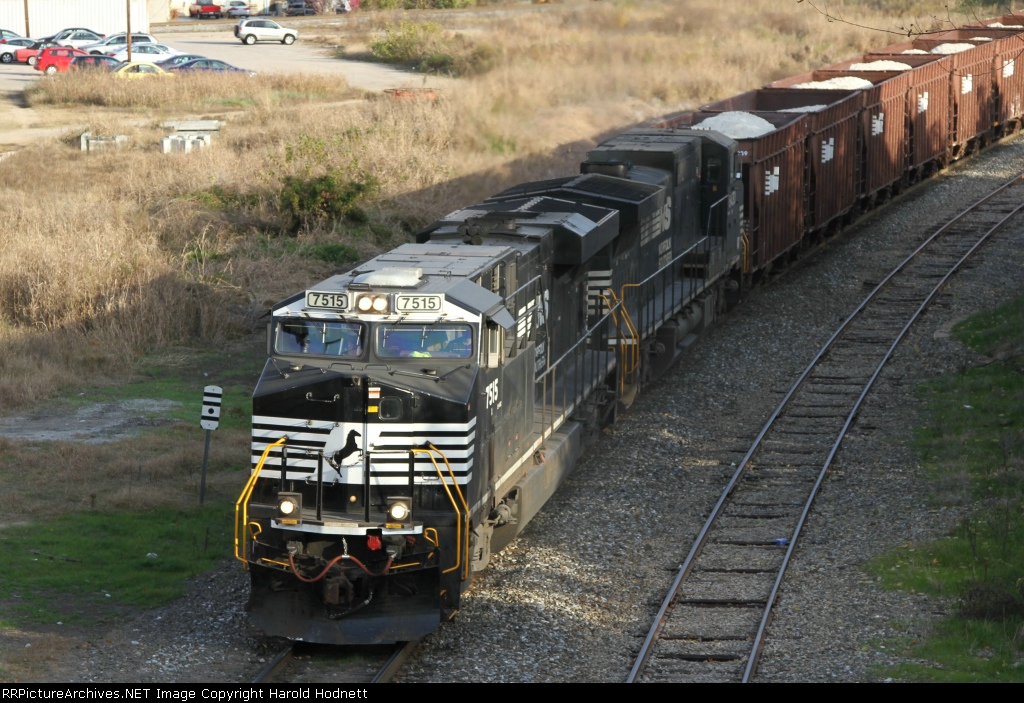 NS 7515 leads train 349 towards Boylan Junction